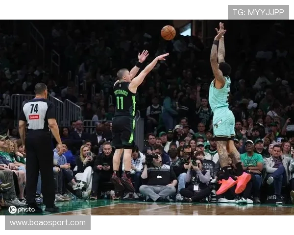 努尔基奇命中准绝杀三分 带领爵士逆转凯尔特人上演惊险胜利 努尔基奇命中准绝杀三分 带领爵士逆转凯尔特人上演惊险胜利