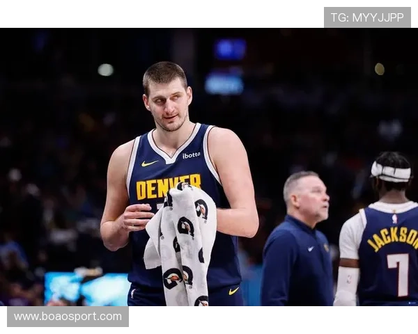 约基奇高效砍分掘金力克开拓者NBA杯首战强势取胜 约基奇高效砍分掘金力克开拓者NBA杯首战强势取胜