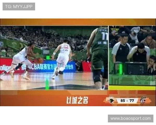 布朗遭遇滑铲未判犯规主裁解释两人滑倒导致未吹哨